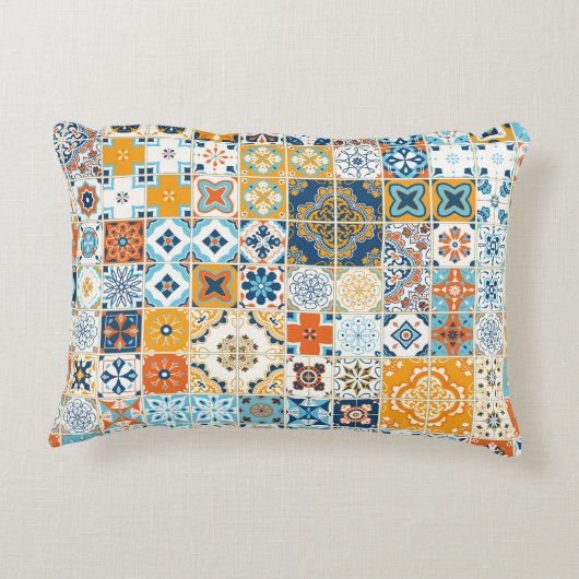ポルトガルのタイルで継ぎ目のない模様。イラス アクセントクッション (裏面)