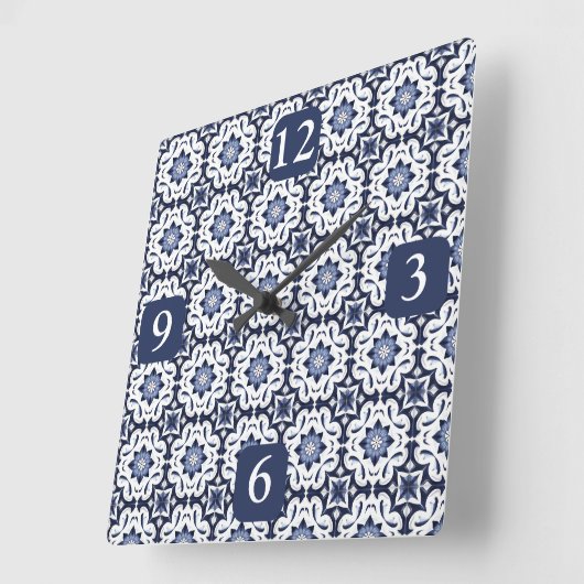 ポルトガルのタイルアズレホスヴィンテージ青と白 スクエア壁時計 (傾斜)