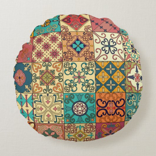 ポルトガルのタイル：アズレジョスタイルのシームレスなパターン。 ラウンドクッション (正面)