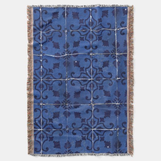 ポルトガルのタイル – Azulejoブルーフローラリーフデザイン スローブランケット (正面縦)