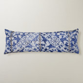 ポルトガルのタイル – Azulejo青と白のフローラ ボディピロー (正面)