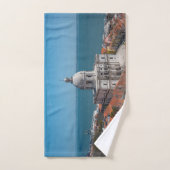 ポルトガルのリスボンにあるサンタ・エングラシア教会 ハンドタオル (ハンドタオル)