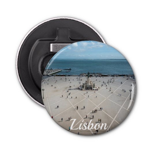 ポルトガルのリスボンにあるCommerce Square 栓抜き (正面)