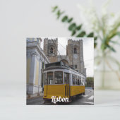 ポルトガルのリスボン大聖堂の黄色い路面電車 (スタンド正面)