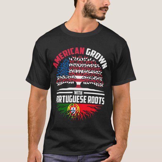 ポルトガルのルーツポルトガル国旗で育ったアメリカ人 Tシャツ (正面)
