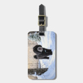 ポルトガルの水犬が雪のクリスマスを過ごした ラゲッジタグ (正面縦)