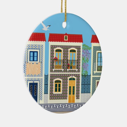 ポルトガルの美しい家で、タイルやアズレホスを持つ セラミックオーナメント (右)