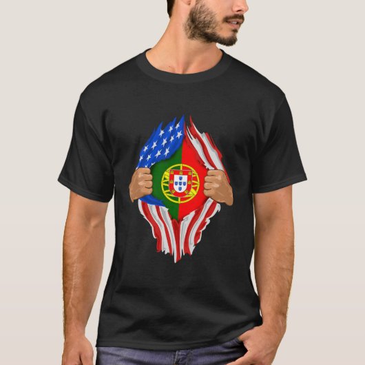 ポルトガルの血のMeポルトガル国旗の贈り物 Tシャツ (正面)