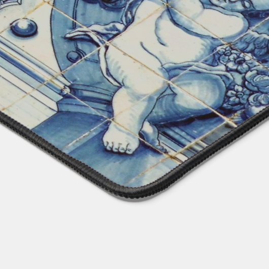 ポルトガルの青いタイルで2つの天使を持つ デスクマット (コーナー)