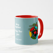 ポルトガルの鶏がクリスマス・バウブルを持つ マグカップ (正面右)