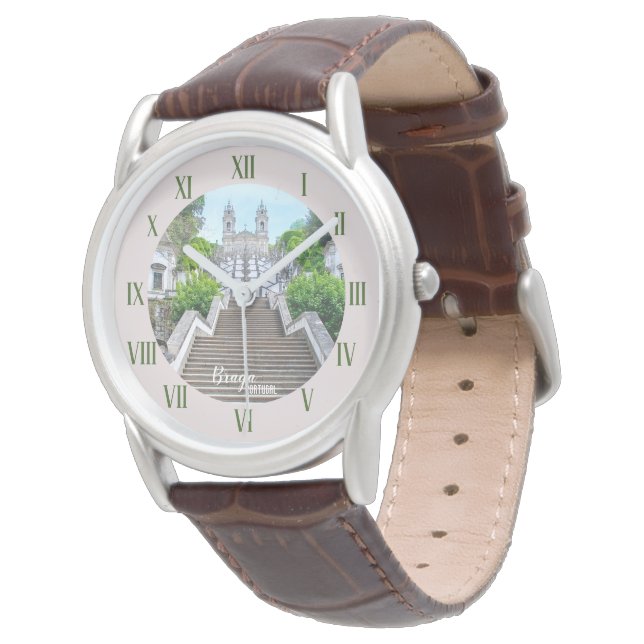 ポルトガルのBom Jesus de Braga Catholic Sanctuary 腕時計 (アングル)