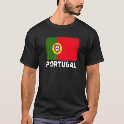 ポルトガル国旗でポルトガル人女性男性 Tシャツ (正面)