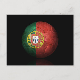 ポルトガル擦り切れた国旗のサッカーボール ポストカード