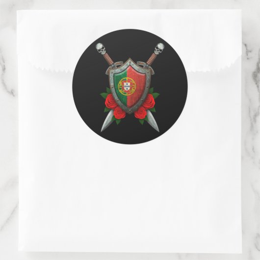 ポルトガル擦り切れた国旗の盾とバラ付き剣 ラウンドシール (バッグ)