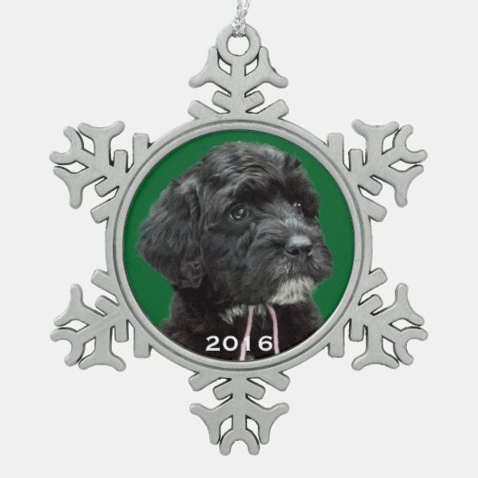 ポルトガル水犬の雪片のオーナメントの緑 スノーフレークピューターオーナメント (正面)