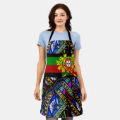 ポルトガル語デザイン エプロン (着用した状態)