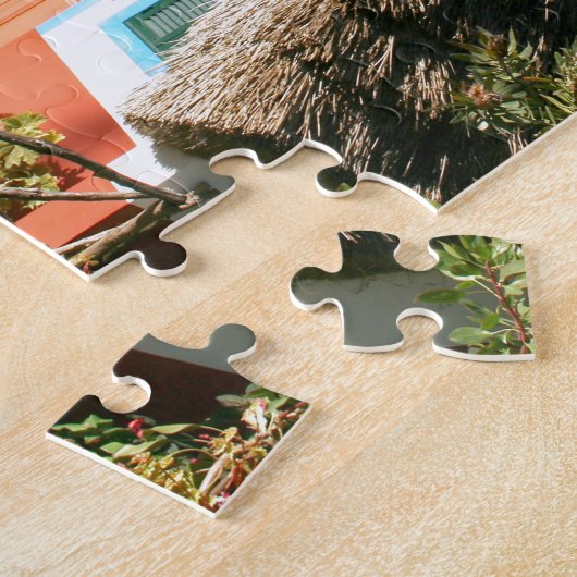 ポルトガル、マデイラ島の典型的な家 ジグソーパズル (側面)