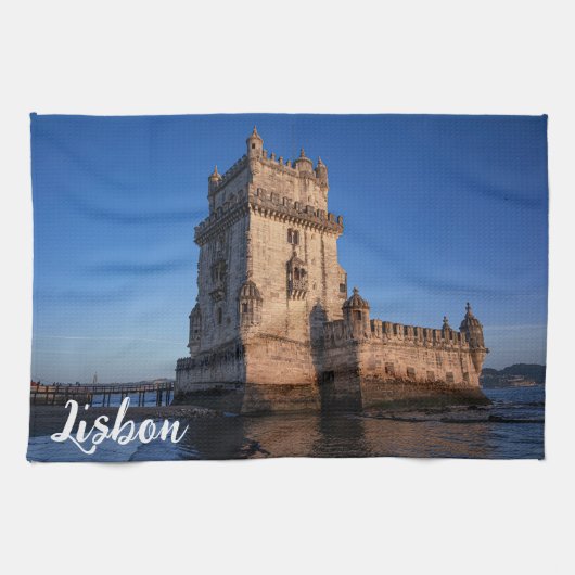 ポルトガル，リスボンの夕暮れのベレムタワー キッチンタオル (横)