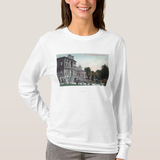 ポロの郡裁判所の家の外観 Tシャツ (正面)