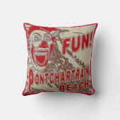 ポンチャートレインビーチピエロ クッション (裏面)