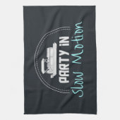 ポントゥーンパーティーがスローモーションで キッチンタオル (縦)