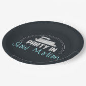 ポントゥーンパーティーがスローモーションで ペーパープレート (アングル)