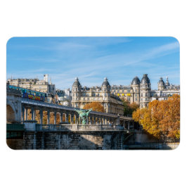 ポンドビルハケイム上の空中地下鉄-フランス、パリ マグネット