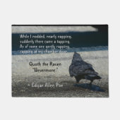 ポーの大烏が上で待っている ドアマット (正面)