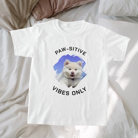 ポーサイティブな雰囲気の唯一の犬のフォトガール Tシャツ