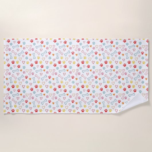 ポーズカラフル、ハート&ボーンズビーチタオル ビーチタオル (正面)