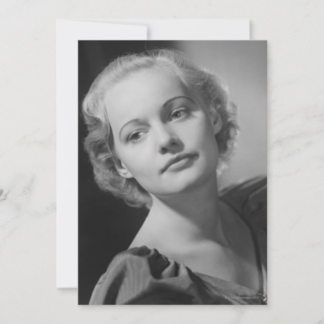 ポーズ付け女性2 (正面)