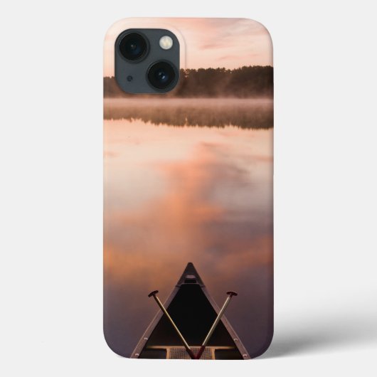 ポータッカウェイ湖の湖岸にカヌーが停まる Case-Mate iPhoneケース (裏面)