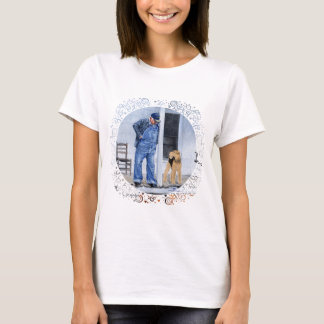 ポーチにいるウェルシュテリア Tシャツ
