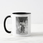 ポーチのライフルを握っている女性 マグカップ (左)