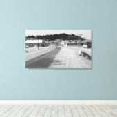 ポートオルフォード、オレゴン州タウンビュー写真 キャンバスプリント (インサイチュ (ウッドフロア))