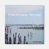 ポートランドメイン州オールドポートの海岸に帆船 マグネット (正面)