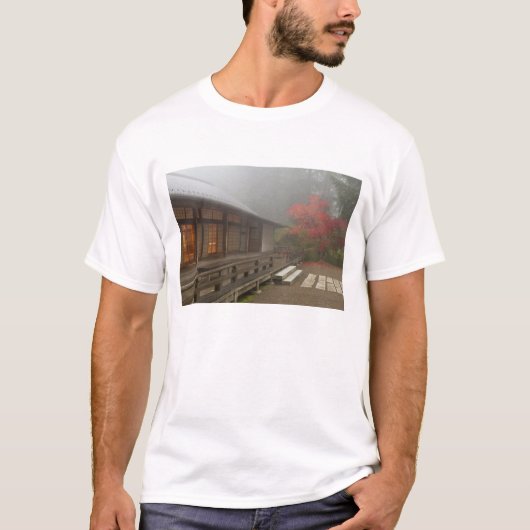 ポートランド日本庭園の茶室 Tシャツ (正面)