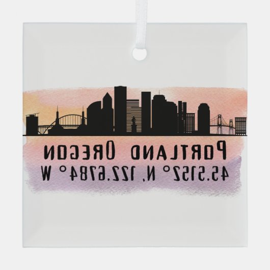 ポートランドORシティスカイライン緯度と経度 ガラスオーナメント (裏面)