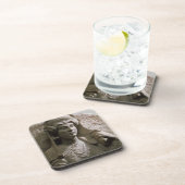 ポートレートのバストの墓レリーフ、浮き彫り、ローマ、c.2ndまたは第3 centur コースター (右側)