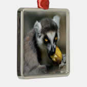 ポートレートのリングテイルムール食べ物のバナナ メタルオーナメント (右)