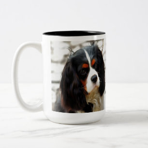 ポートレートオブザキングチャールズカバリエスパニエル犬 ツートーンマグカップ