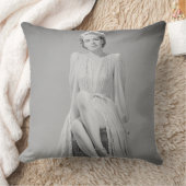 ポートレート2 クッション (ブランケット)