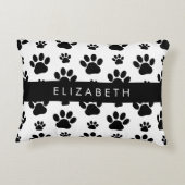 ポーパターン、犬の足、白黒、あなたの名前 アクセントクッション (裏面)