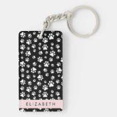 ポーパターン、犬の足、白黒、あなたの名前 キーホルダー (裏面)