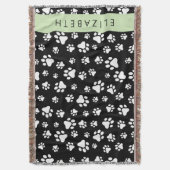 ポーパターン、犬の足、白黒、あなたの名前 スローブランケット (正面縦)