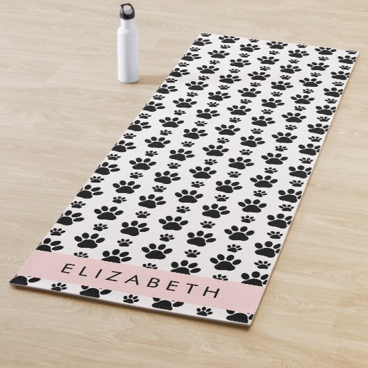 ポーパターン、犬の足、白黒、あなたの名前 ヨガマット (インサイチュ)