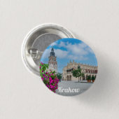 ポーランド・クラクフの広場にある布堂 缶バッジ (正面&裏面)