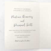 ポーリナモダンアイボリーシンプルエレガントウェディング 三つ折り招待状 (内部最初)