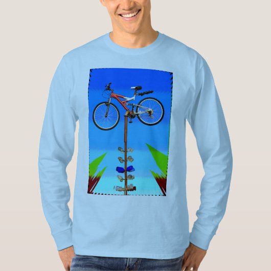 ポールの上の自転車 Tシャツ (正面)