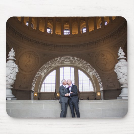 ポール + ドンの結婚式のマウスパッド マウスパッド (正面)